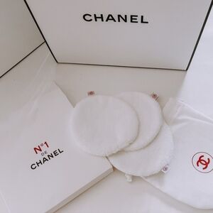 Chanel no1 set of three cotton reusable pads with pouch NEW